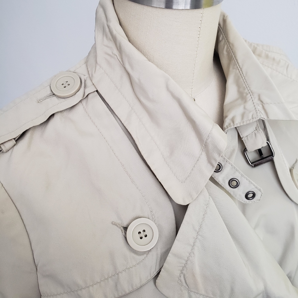 Zara short trench coat. Button up w/ belt. Large - Picture 7 of 12